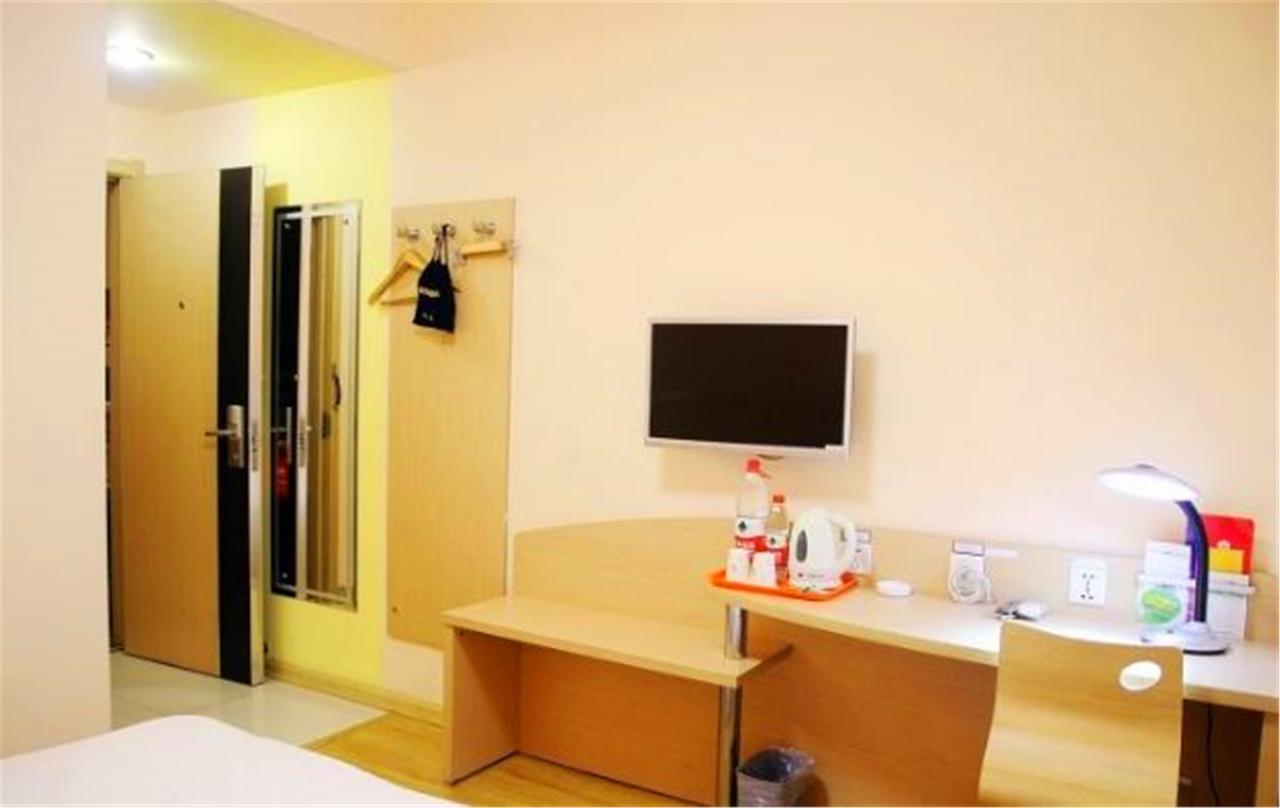 Greentree Inn Shandong Qingdao Railway Station Zhanqiao Yacht Wharf Express Bagian luar foto